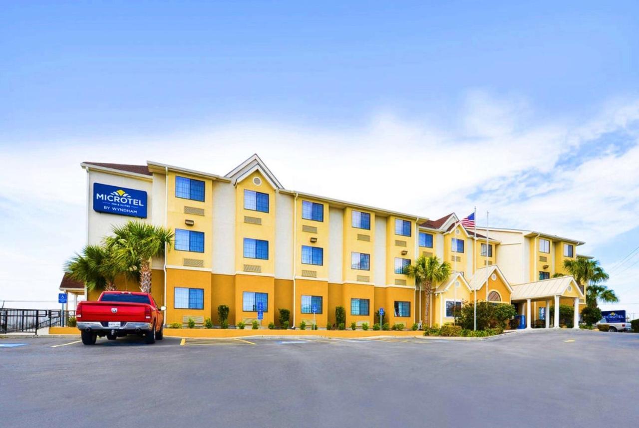 Microtel Inn & Suites By Wyndham New Braunfels I-35 Екстер'єр фото